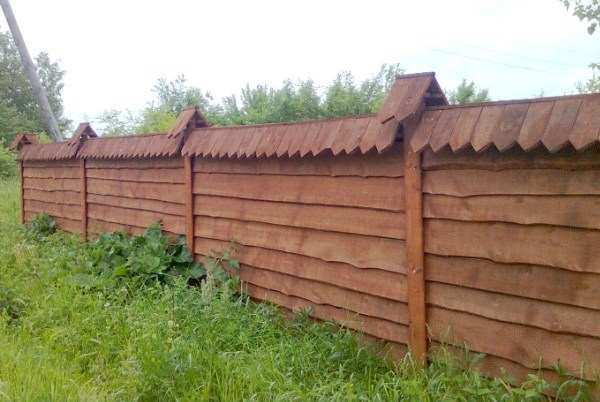 Сплошной тип ограждения без кромочной доски